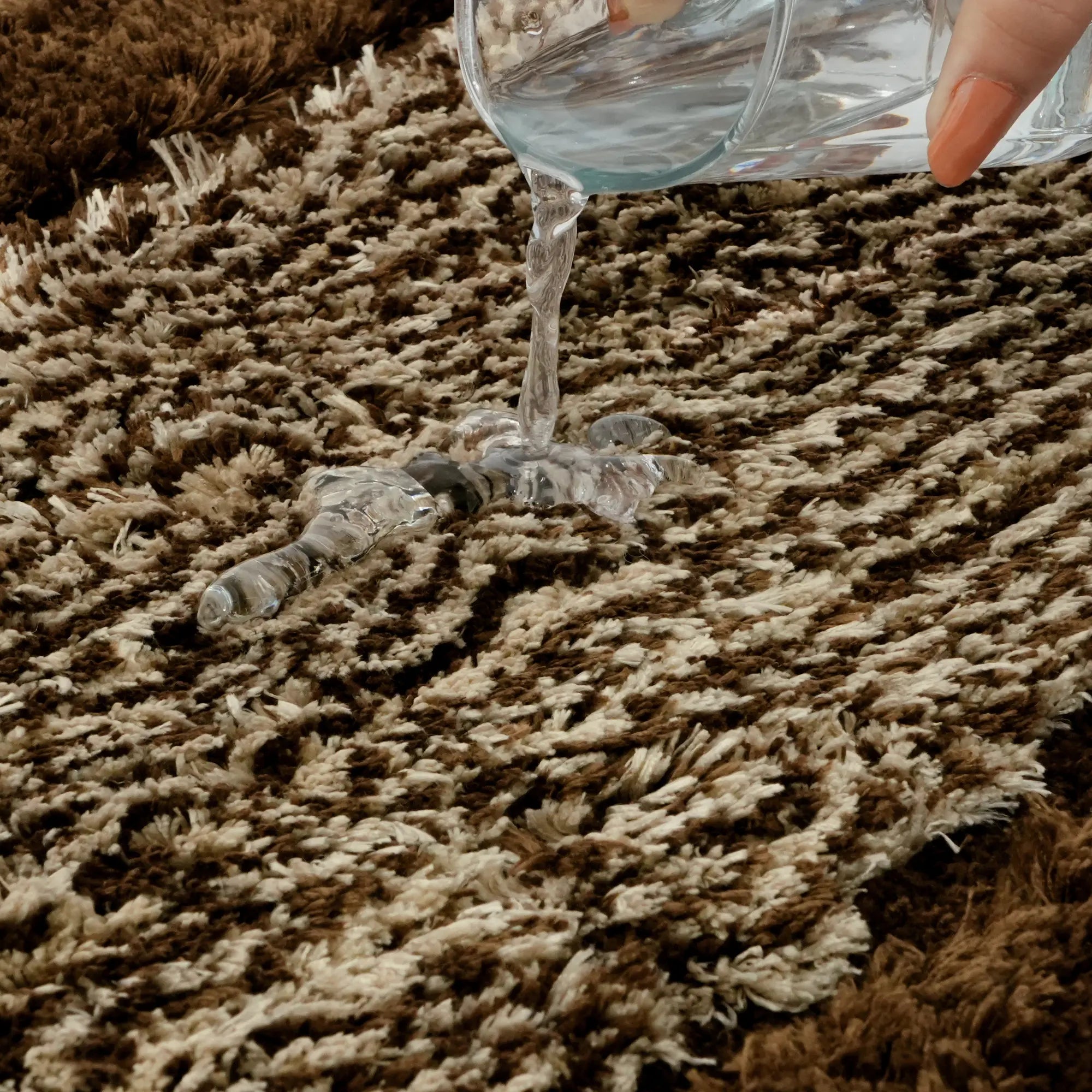 Bold Frame Microfiber Anti Skid Brown Bathmat