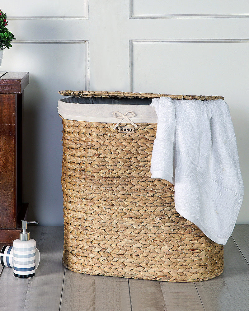 Hawaii Water Hyacinth Basket with Lid Pano