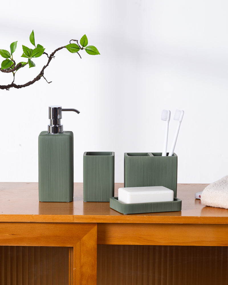 Exclusive Polyresin Bath Decor Bathroom Accessory Set of 4 Pano