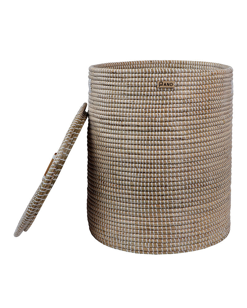 Vintage Sea Grass Basket with Lid Pano