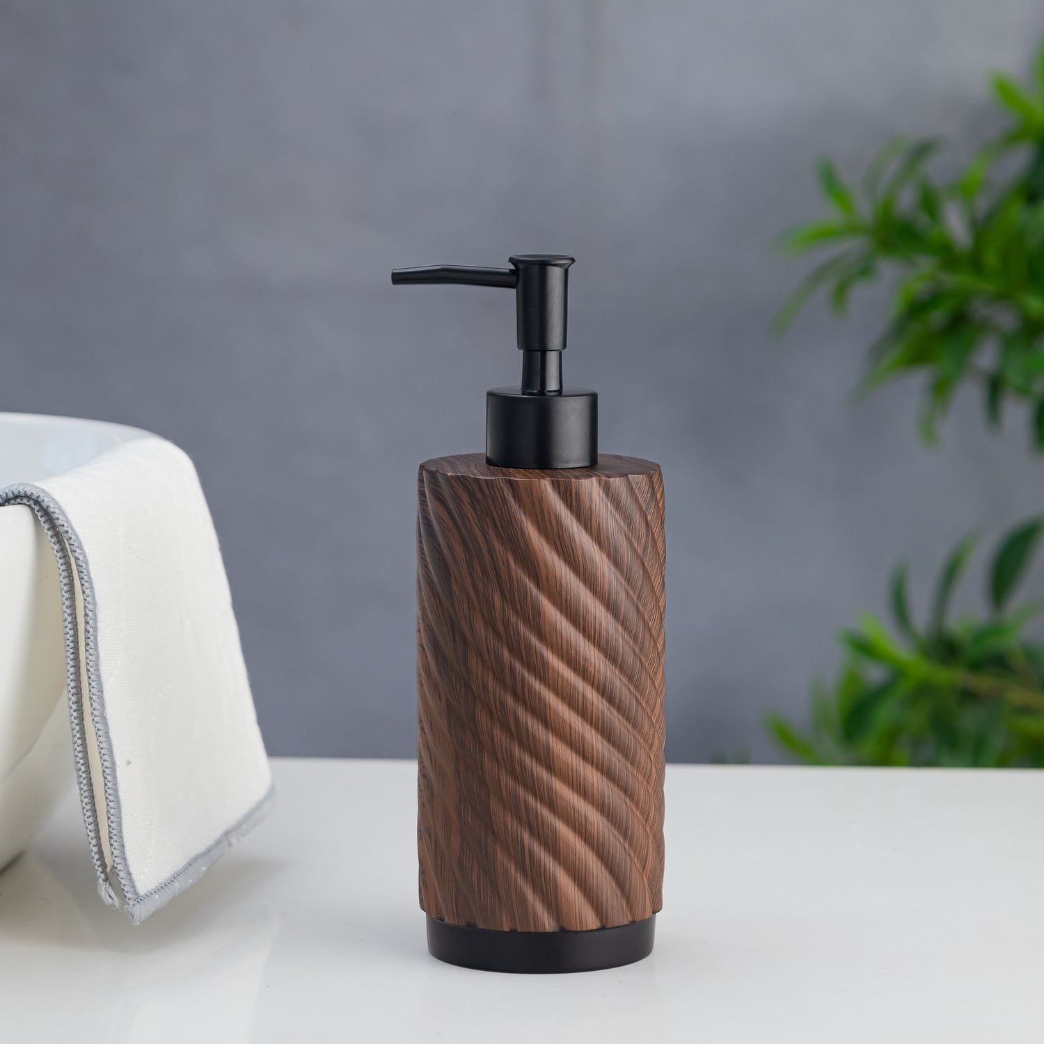Exclusive Polyresin Soap Dispenser for Handwash for Bathroom Wood - Pano