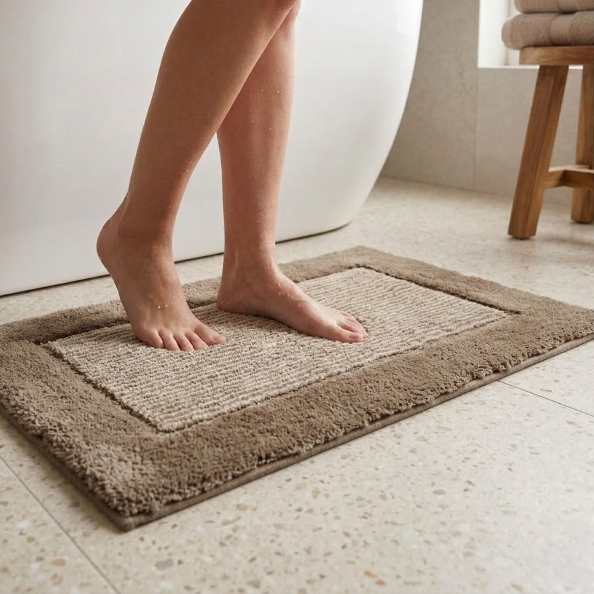 Bold Frame Microfiber Anti Skid Bathmat - Pano