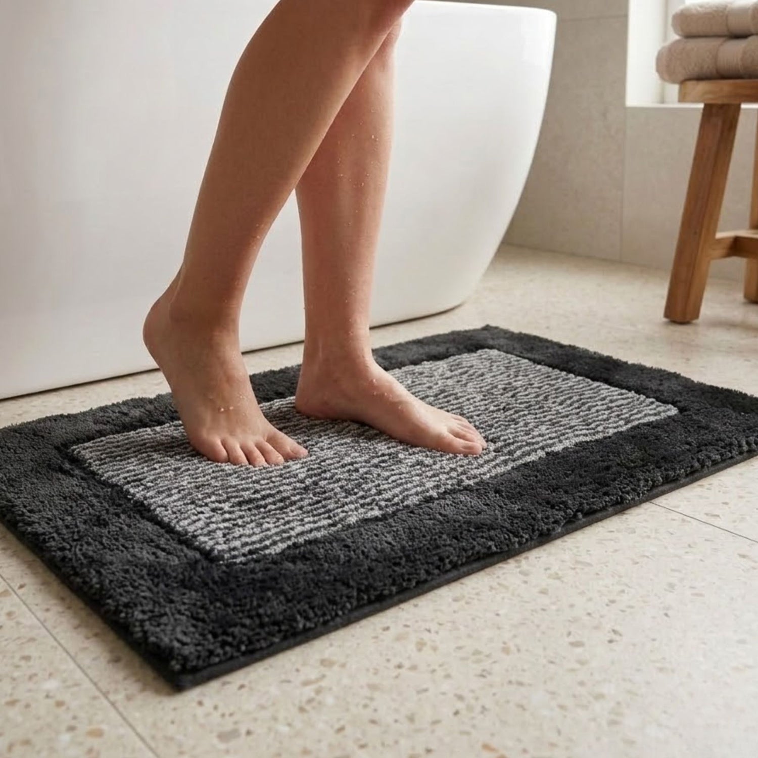 Bold Frame Microfiber Anti Skid Bathmat - Pano