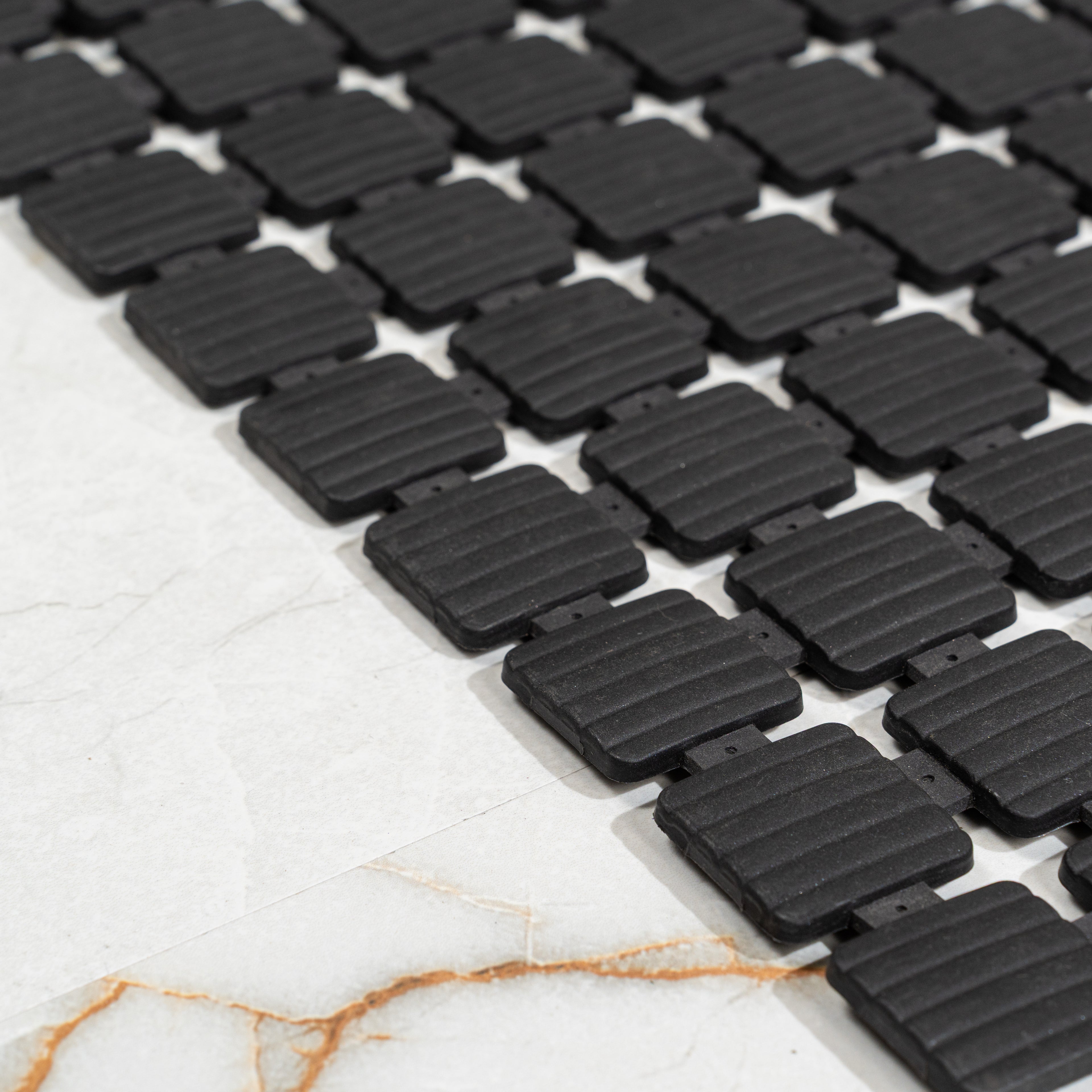 Mizu Anti Slip Shower Mat - Pano