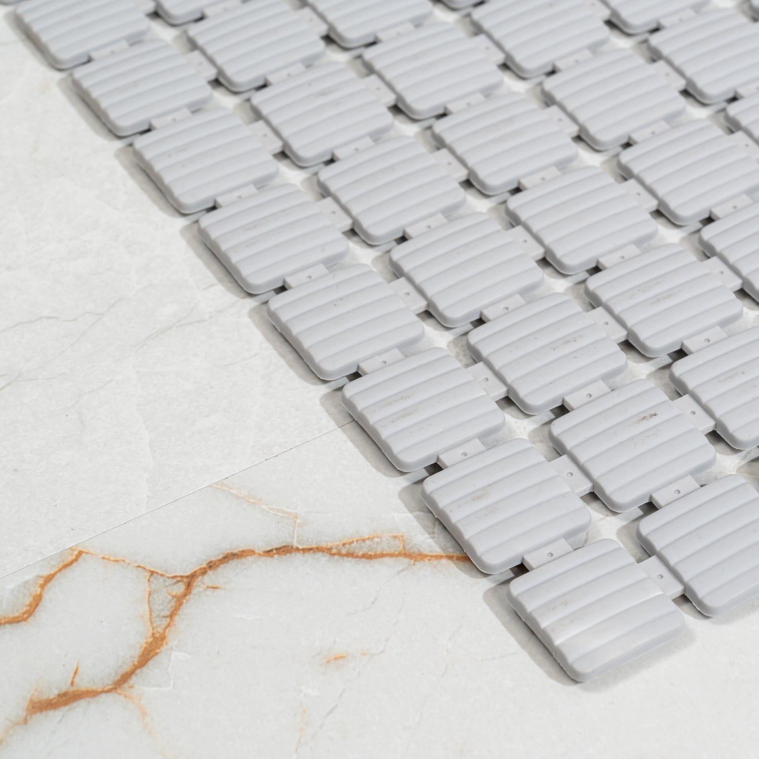 Mizu Anti Slip Shower Mat - Pano