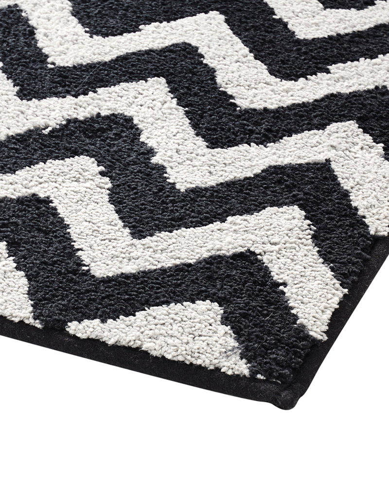 Chevron Stripe Reversible Anti Skid Bathmat