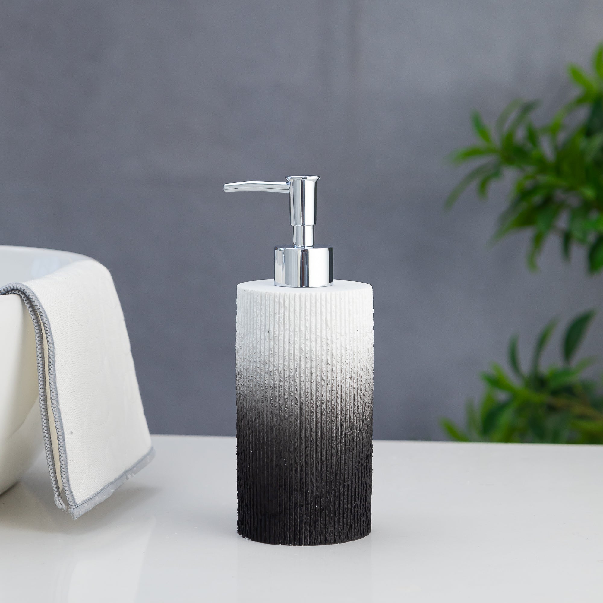 Exclusive Polyresin Soap Dispenser for Handwash for Bathroom Black & White - Pano