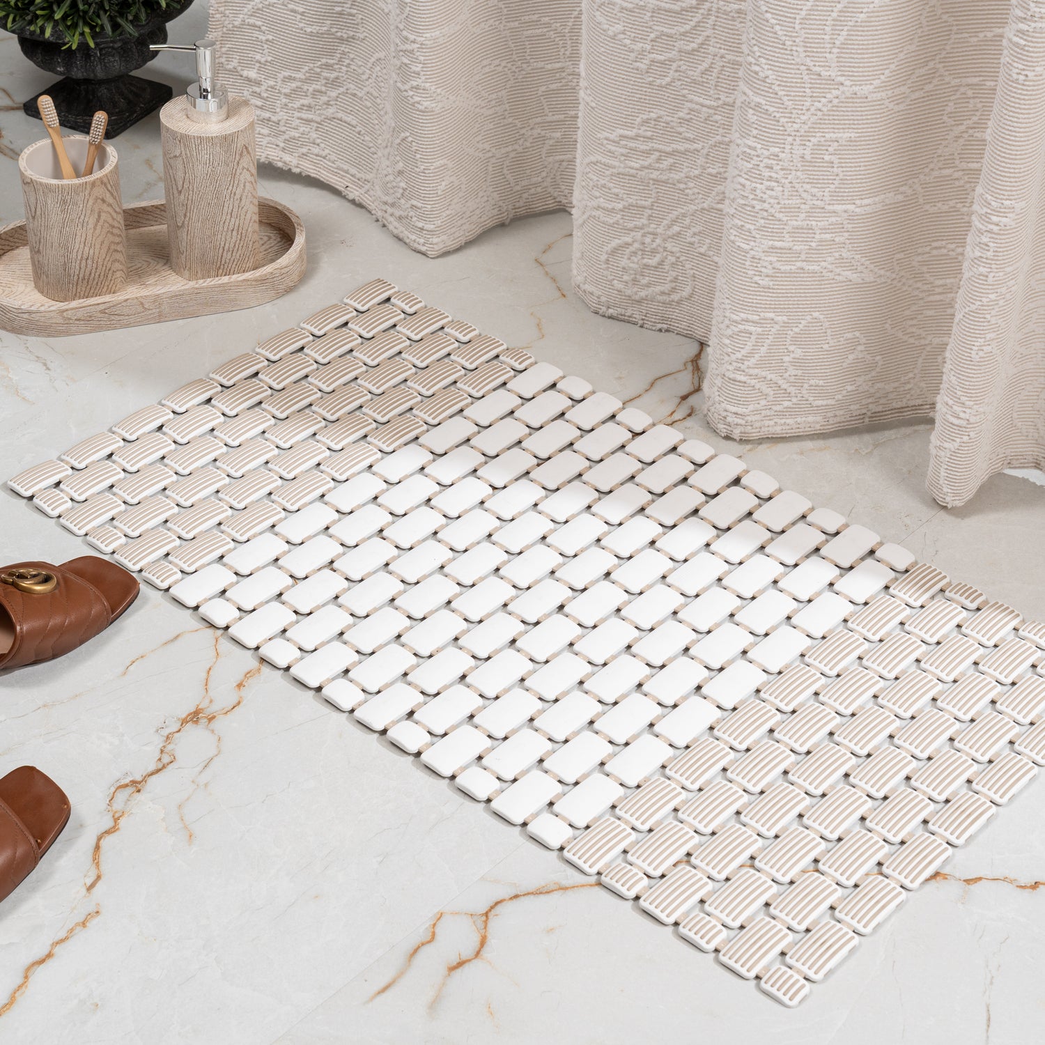 Drizzle Anti Slip Shower Mat - Pano