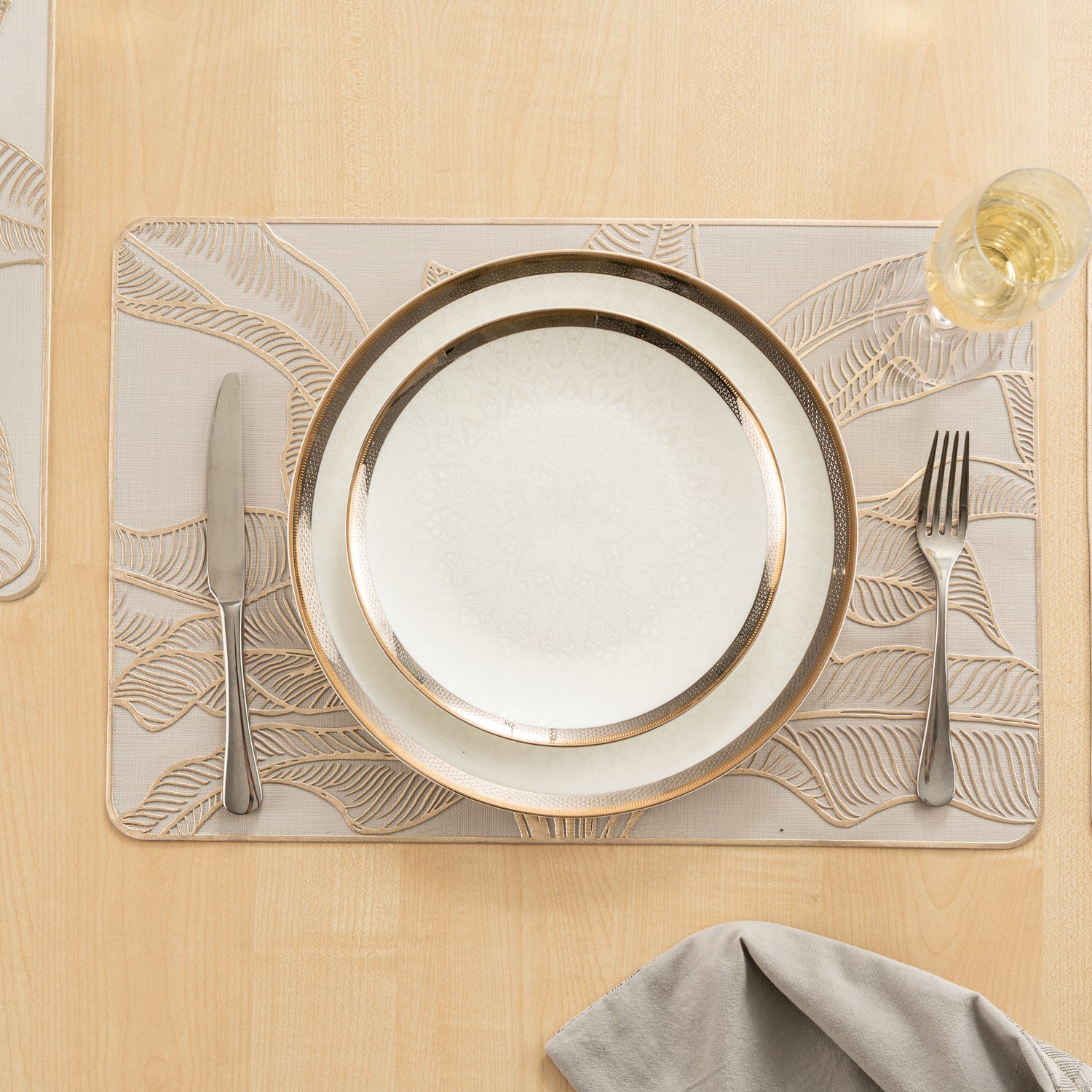 Maison Gold Flower Leaf Dining Table Mat Set of 6 - Pano