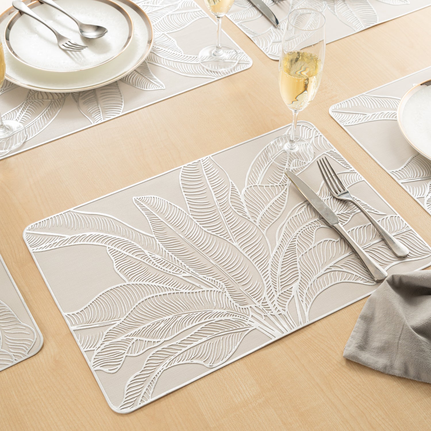 Maison Silver Flower Leaf Dining Table Mat Set of 6 - Pano