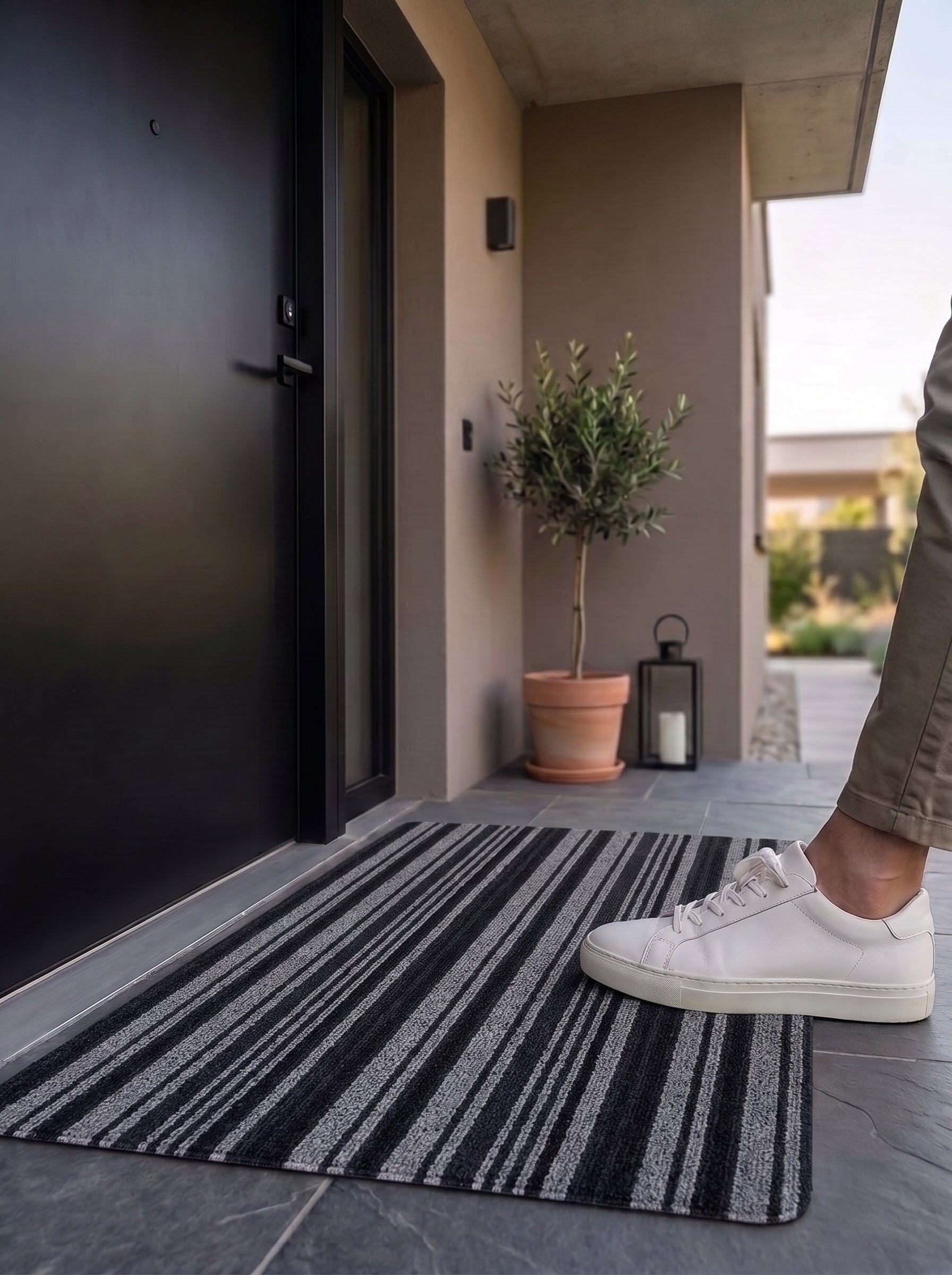 Linea Grey Anti-Skid Outdoor Mat -Pano