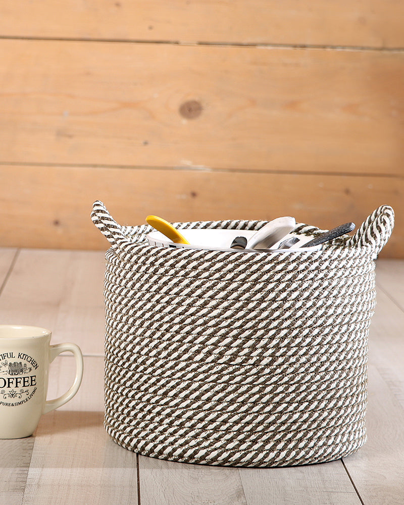 Utility Crest Polypropylene Textured Basket Pano