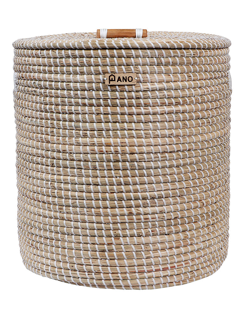 Vintage Sea Grass Basket with Lid Pano